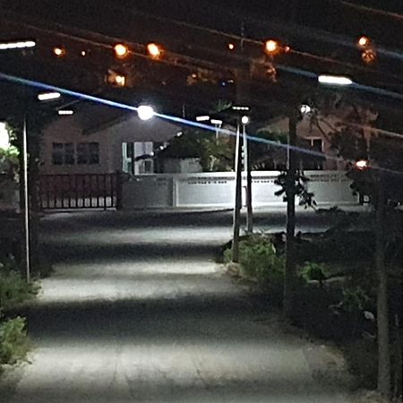 S&F Villa Сам Рой Йот Екстериор снимка